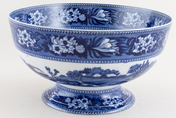 Bowl with Foot c1924